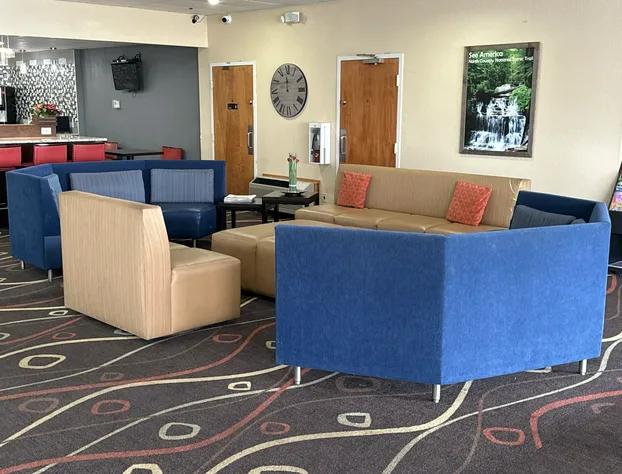 Travelodge by Wyndham Sturgis hotel detail image 3