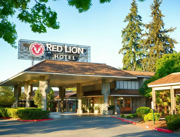 Red Lion Hotel Bellevue hotel detail image 2