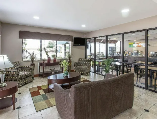 Quality Inn Montgomery South hotel detail image 4