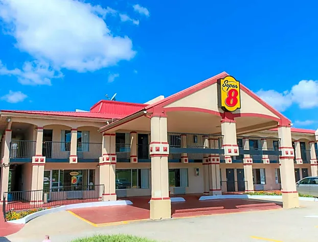 Super 8 by Wyndham Atlanta/Hartsfield Jackson Airport hotel detail image 1