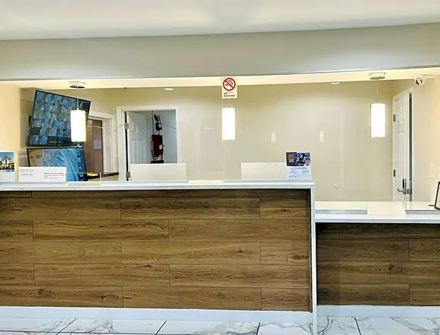 Super 8 by Wyndham Atlanta/Hartsfield Jackson Airport hotel detail image 3