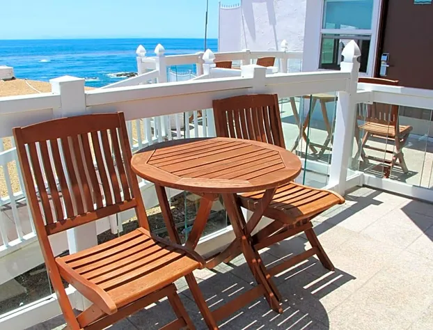 Capri Laguna on the Beach hotel detail image 3