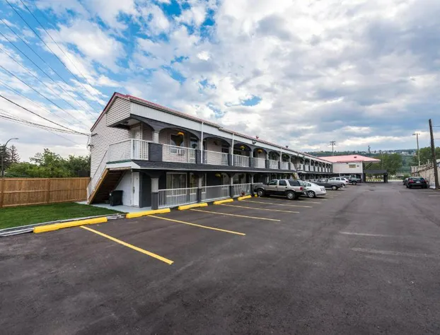 Olympia Lodge hotel detail image 1