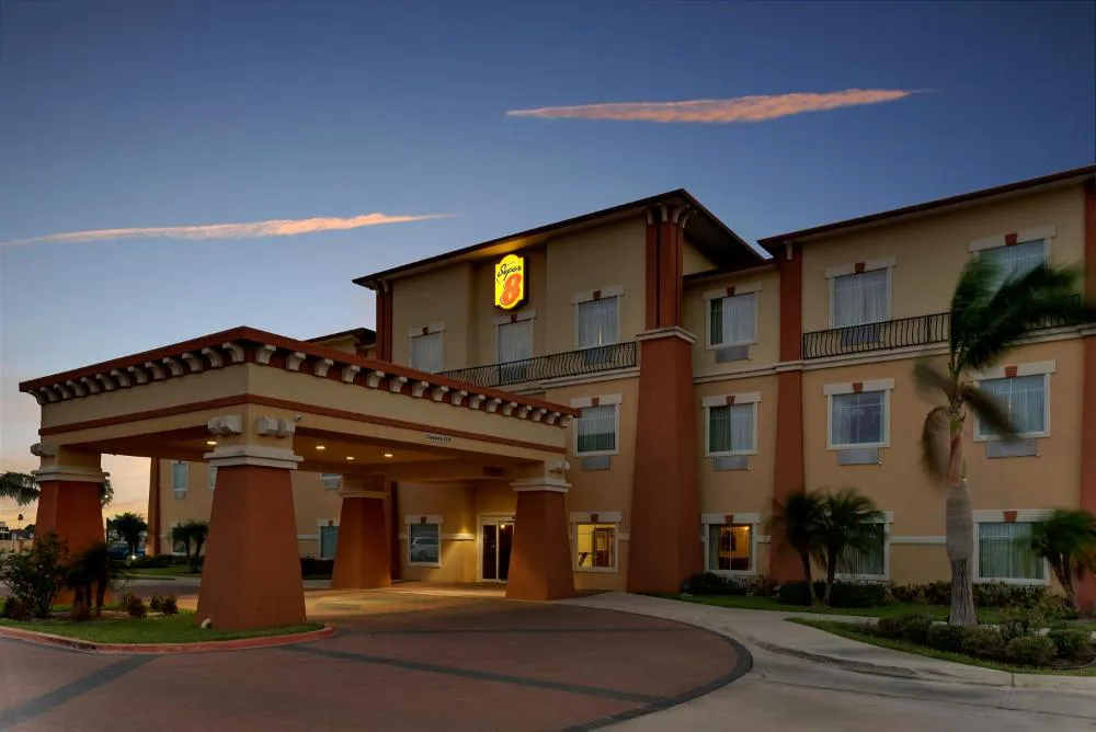 Super 8 by Wyndham Hidalgo/McAllen Area hotel hero