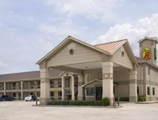 Super 8 by Wyndham Baytown / I-10 hotel detail image 1
