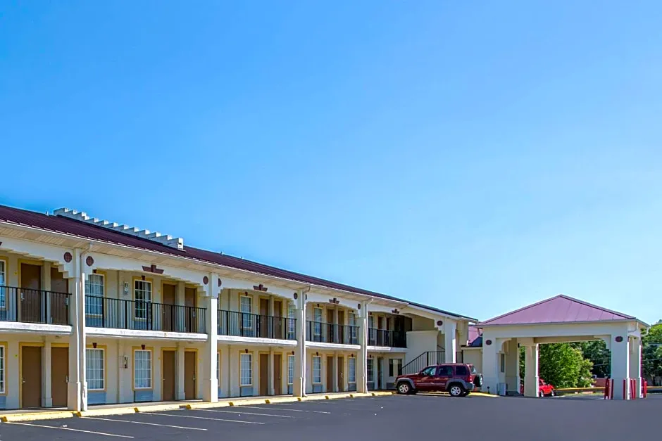 Super 8 by Wyndham Antioch/Nashville South East hotel hero