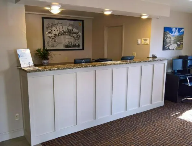 Super 8 by Wyndham Dillon hotel detail image 2