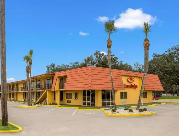 Econo Lodge Live Oak hotel detail image 2