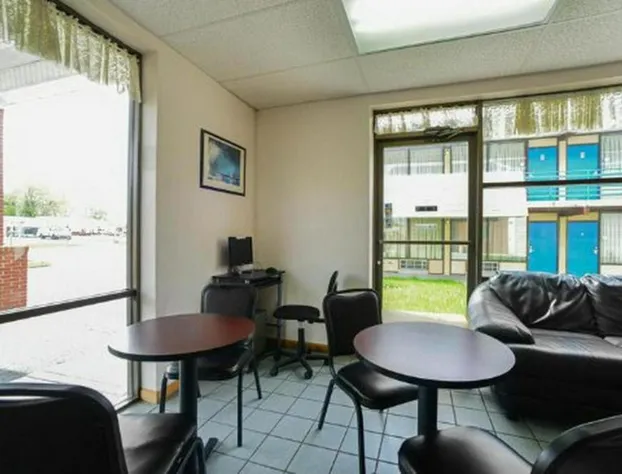 Loyalty Inn Maryville hotel detail image 1