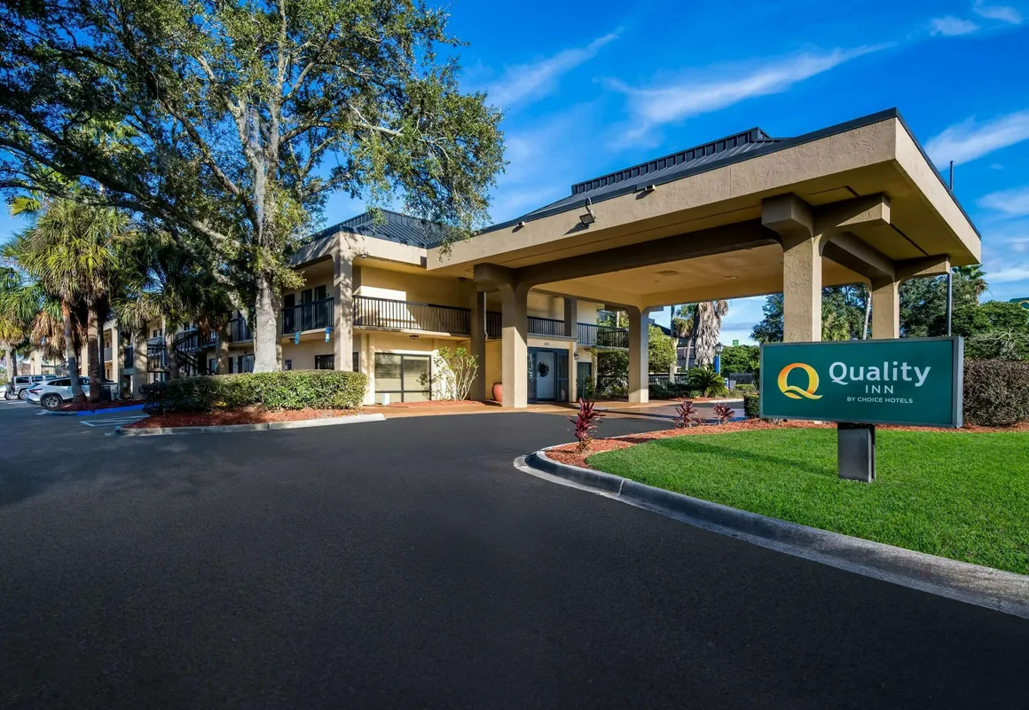 Quality Inn Orange Park Jacksonville hotel hero
