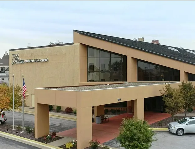 The Atrium Hotel on Third hotel detail image 1