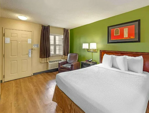 Studio 6 Suites Sacramento Northgate CA hotel detail image 1