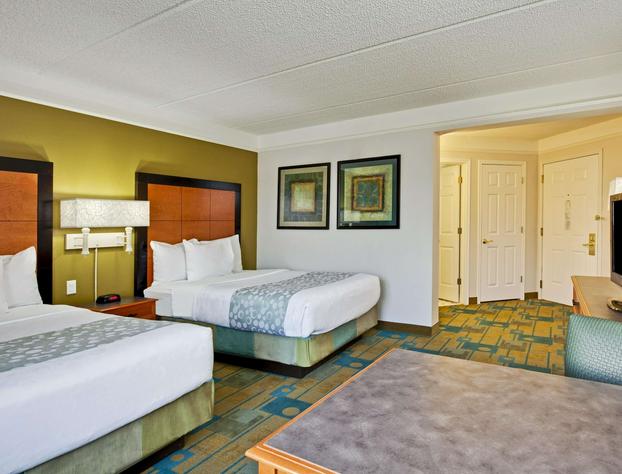 La Quinta Inn & Suites by Wyndham Ft. Lauderdale Airport hotel detail image 4