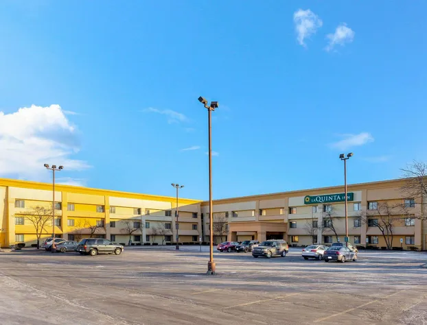 La Quinta Inn by Wyndham Chicago Willowbrook hotel detail image 1