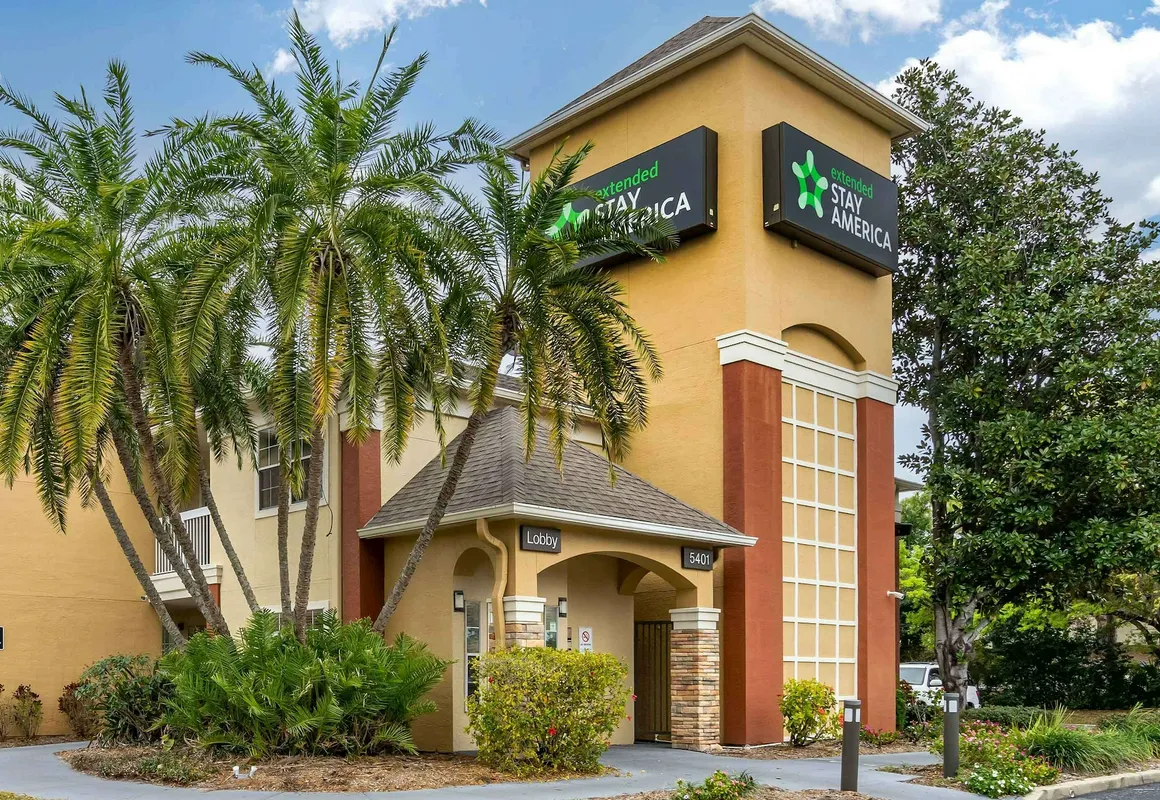 Extended Stay America Select Suites Tampa North Airport hotel hero