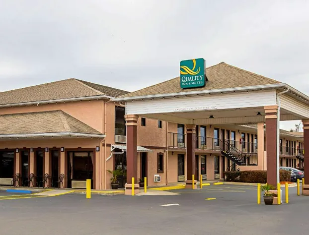 Quality Inn & Suites Live Oak I-10 Exit 283 hotel detail image 1