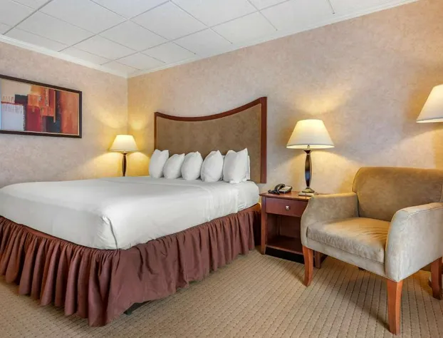 Best Western Plus Oswego Hotel and Conference Center hotel detail image 4