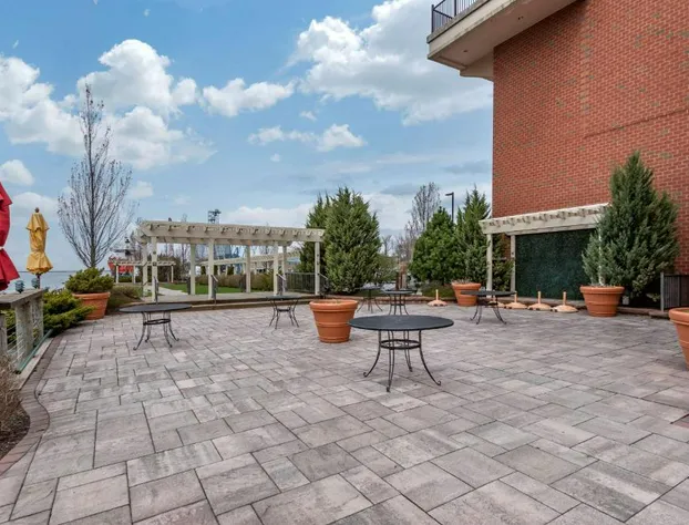 Best Western Plus Oswego Hotel and Conference Center hotel detail image 2