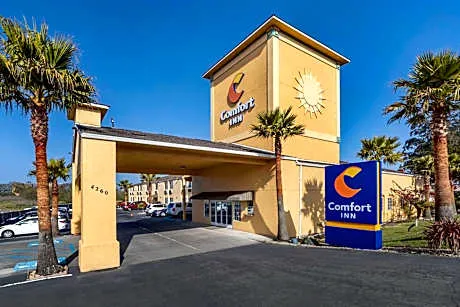 Comfort Inn Eureka hotel detail image 1