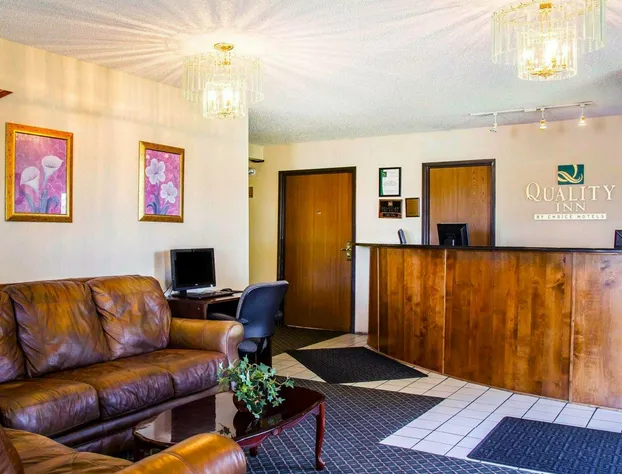 Econo Lodge Longmont East hotel detail image 2