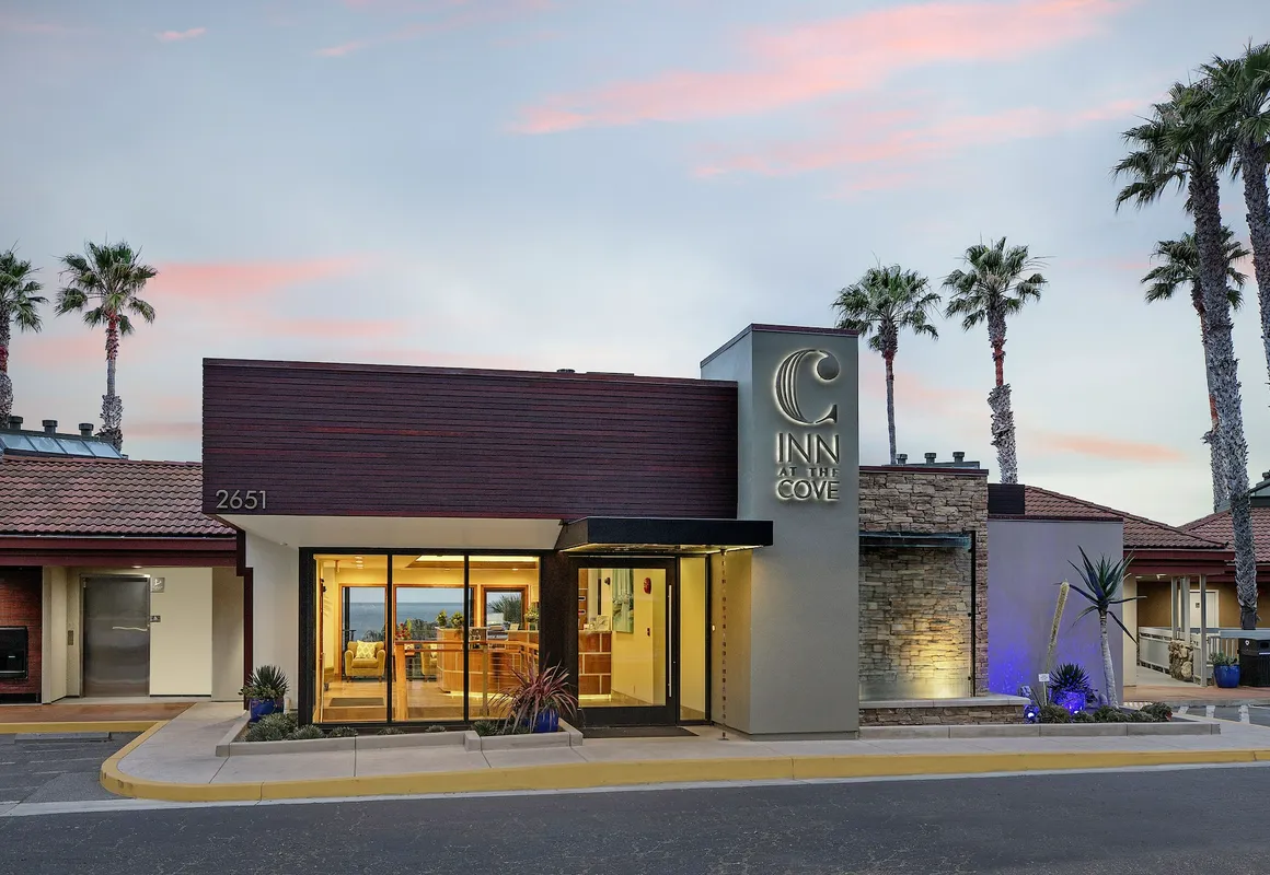 Inn at the Cove hotel hero