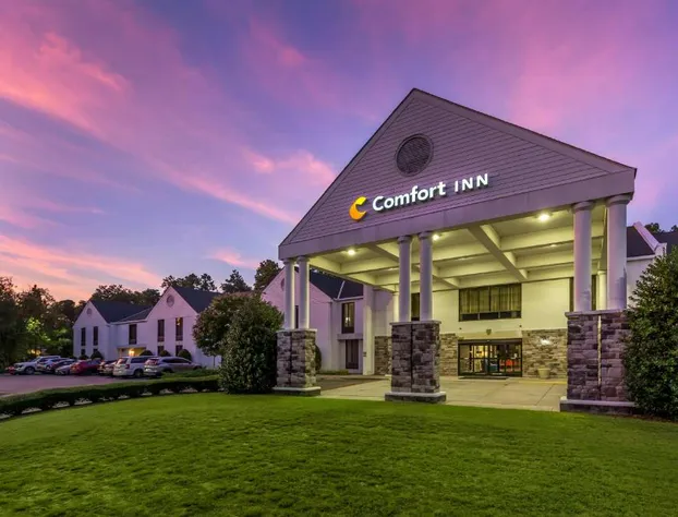 Comfort Inn Pinehurst - Southern Pines hotel detail image 3