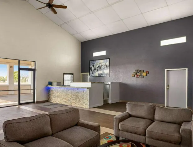 Super 8 by Wyndham Gainesville TX hotel detail image 4