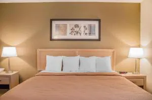 Quality Inn Port Clinton Waterfront hotel detail image 3