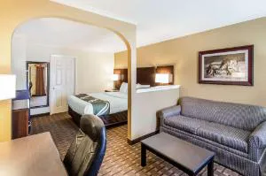 Quality Inn & Suites Abilene North hotel detail image 1