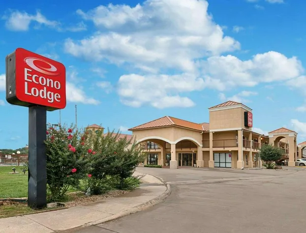 Econo Lodge Hillsboro I-35 hotel detail image 2