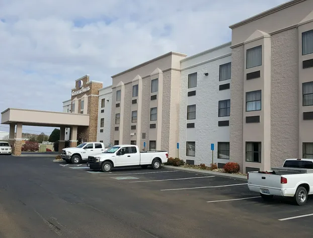 Comfort Suites Knoxville Airport hotel detail image 1