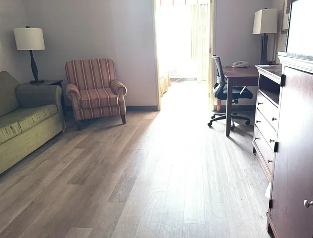 Country Inn & Suites by Radisson, Kalamazoo, MI hotel detail image 4