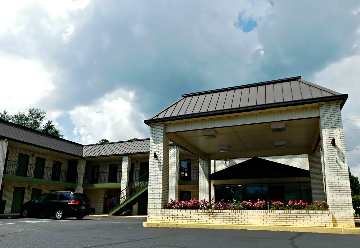 Quality Inn Raeford hotel hero