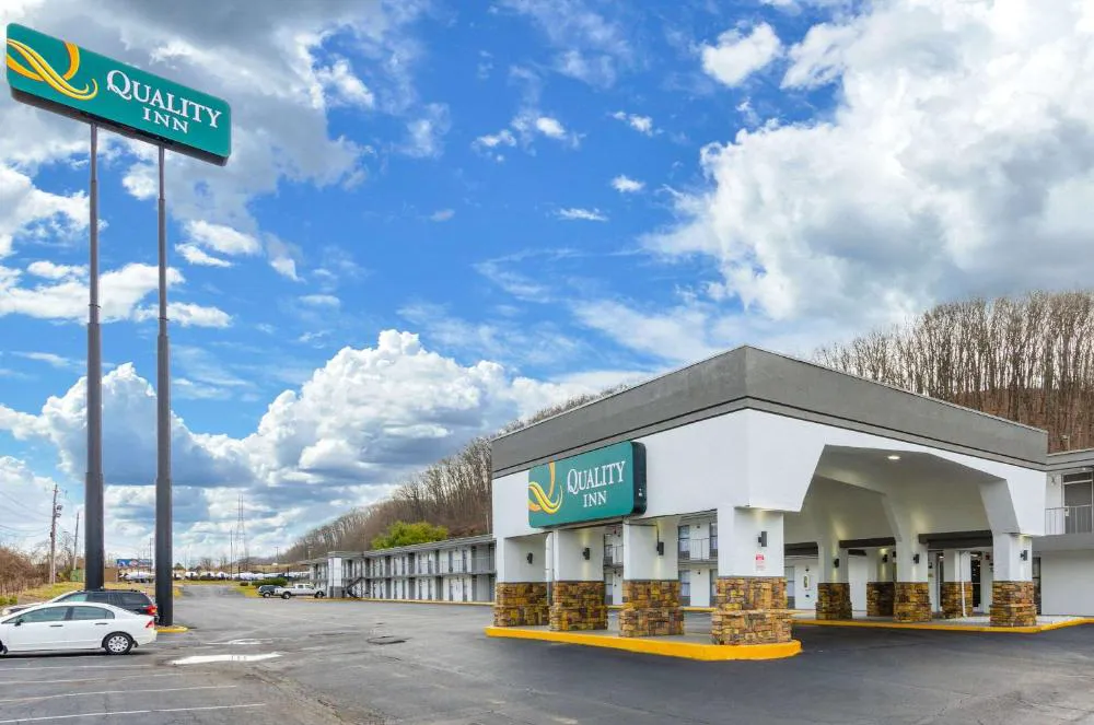 Quality Inn hotel hero