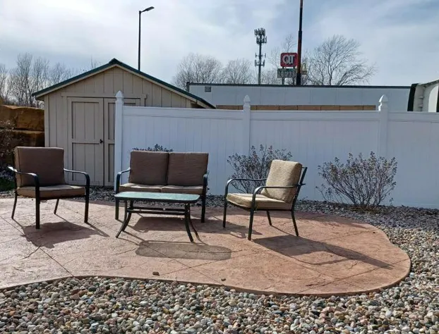 Econo Lodge Oak Grove-Blue Springs hotel detail image 3