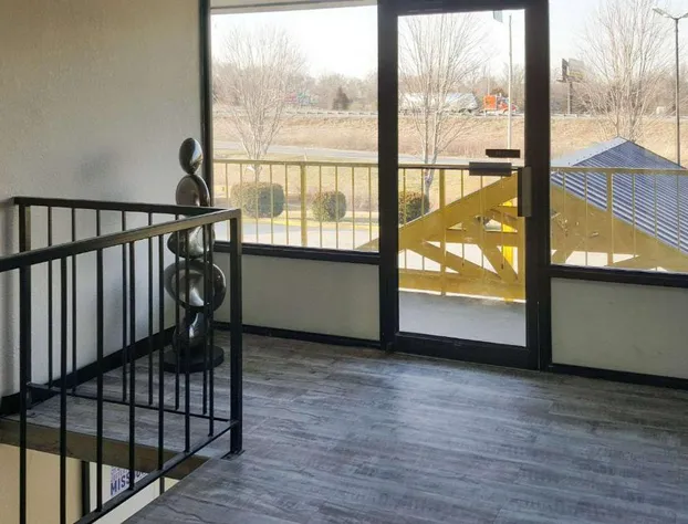 Econo Lodge Oak Grove-Blue Springs hotel detail image 4