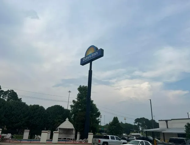 Days Inn by Wyndham Denham Springs-Baton Rouge East hotel detail image 1