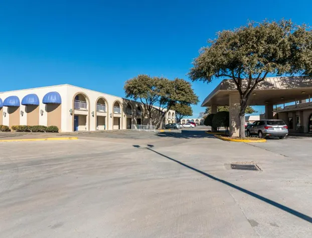 Econo Lodge hotel detail image 1