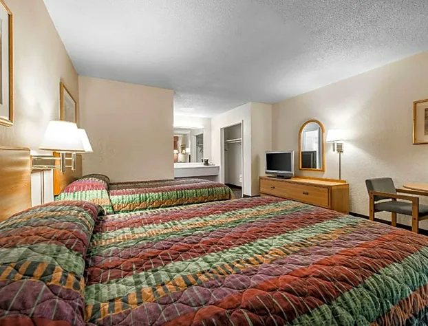 Rodeway Inn & Suites hotel detail image 4