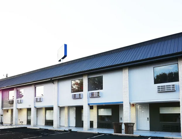 Baymont by Wyndham Pine Grove I-81 hotel detail image 1