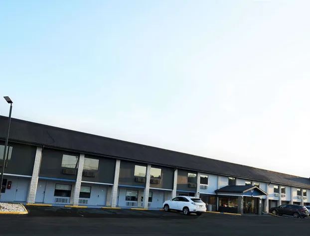 Baymont by Wyndham Pine Grove I-81 hotel detail image 2