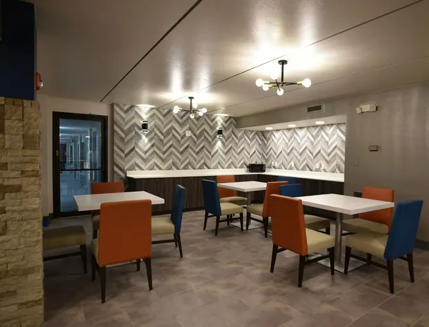 Baymont by Wyndham Pine Grove I-81 hotel detail image 4