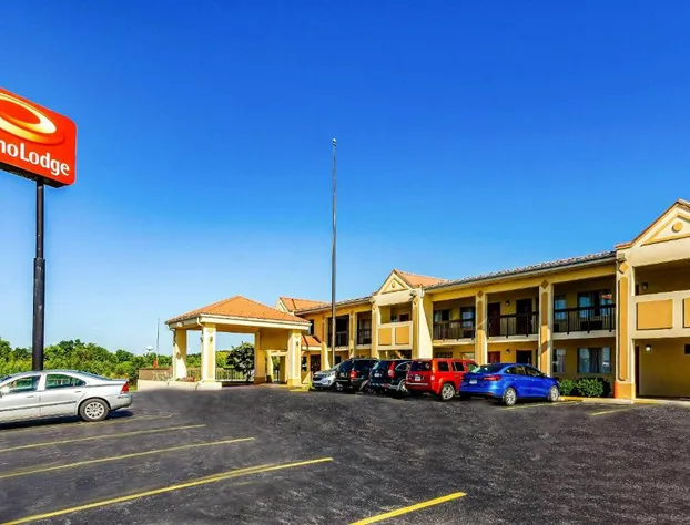 Econo Lodge Christiansburg-Blacksburg I-81 hotel detail image 1