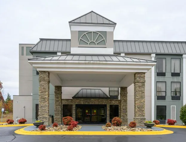 Quality Inn & Suites Lexington South hotel detail image 2