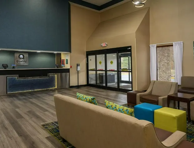 Quality Inn & Suites Lexington South hotel detail image 4