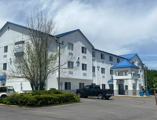 Baymont by Wyndham Loveland/Fort Collins Area hotel detail image 1