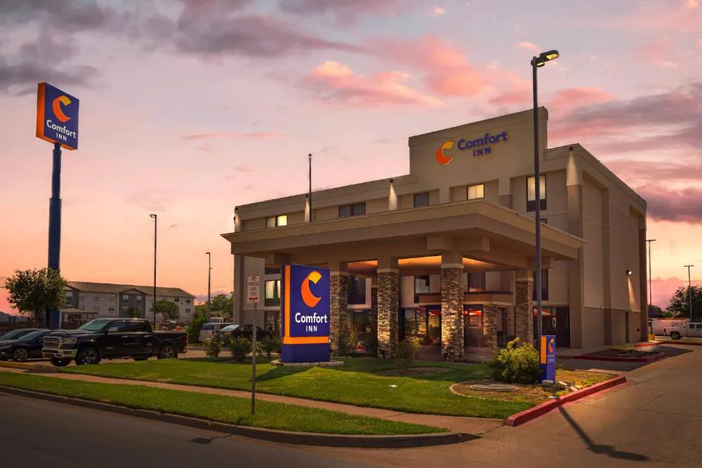 Comfort Inn Wichita Falls North hotel hero