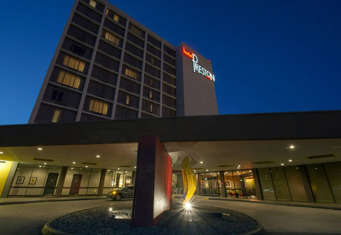 Hotel Preston Nashville Airport hotel hero