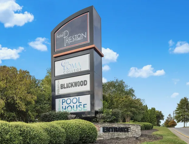 Delta Hotels by Marriott Nashville Airport hotel detail image 1