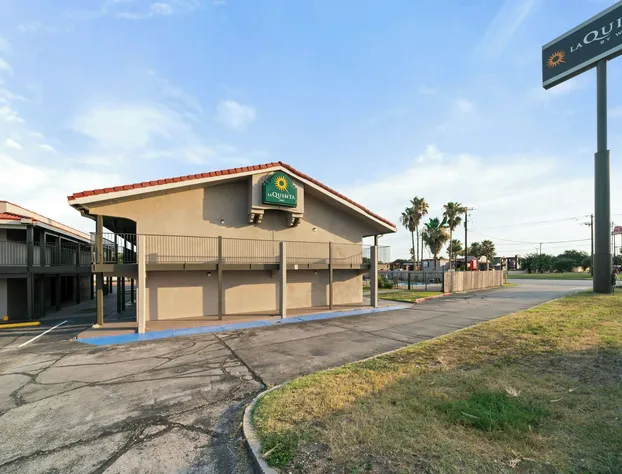 La Quinta Inn by Wyndham Corpus Christi North hotel detail image 1